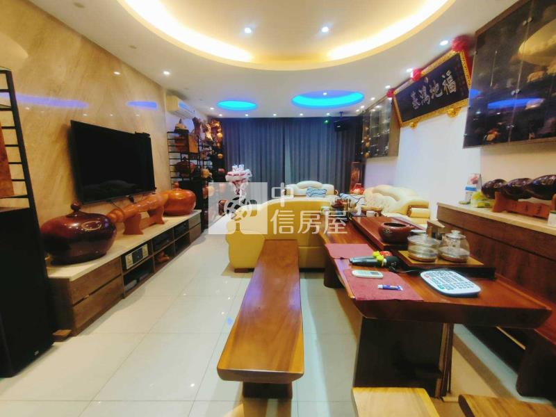 中央西路店面+12間套房房屋室內格局與周邊環境