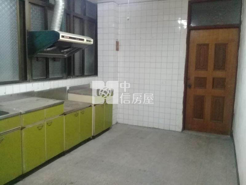 新街國小公寓3樓~近SOGO房屋室內格局與周邊環境