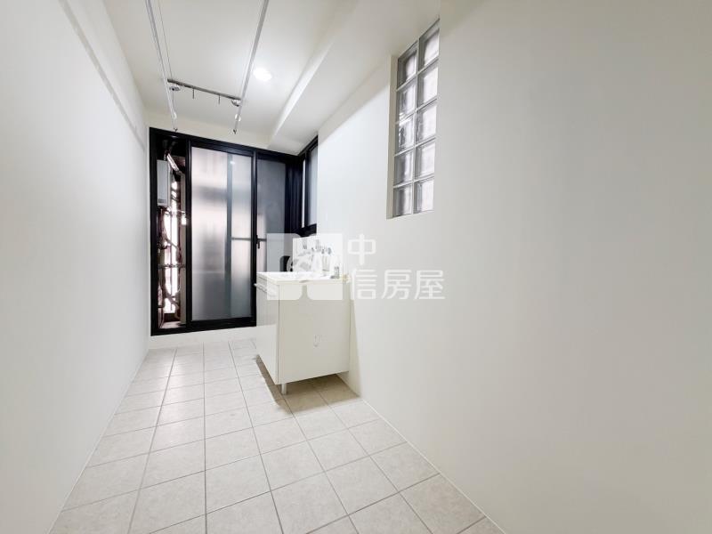 新高國小高樓三房附平車房屋室內格局與周邊環境