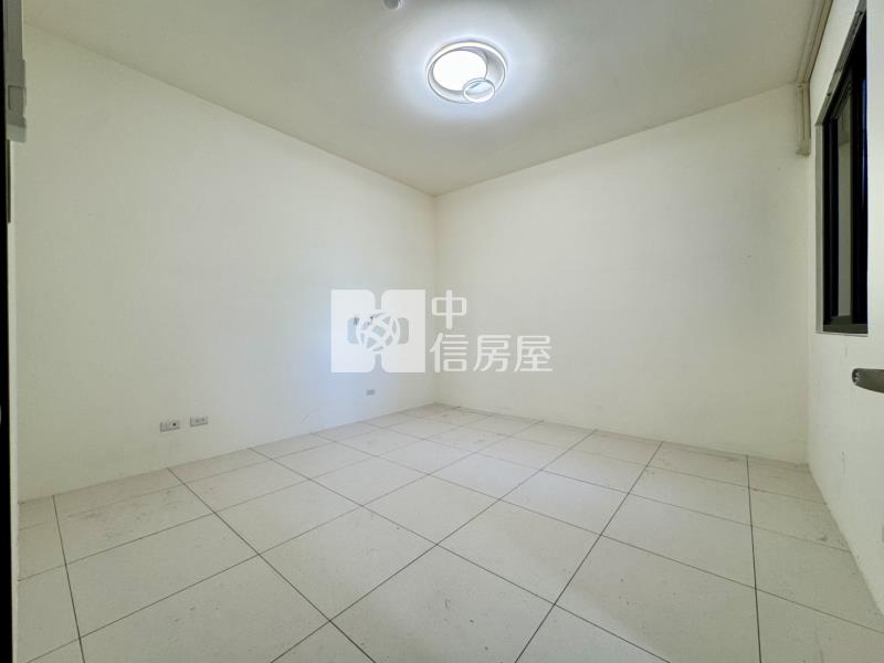 幸福中興三房平車房屋室內格局與周邊環境