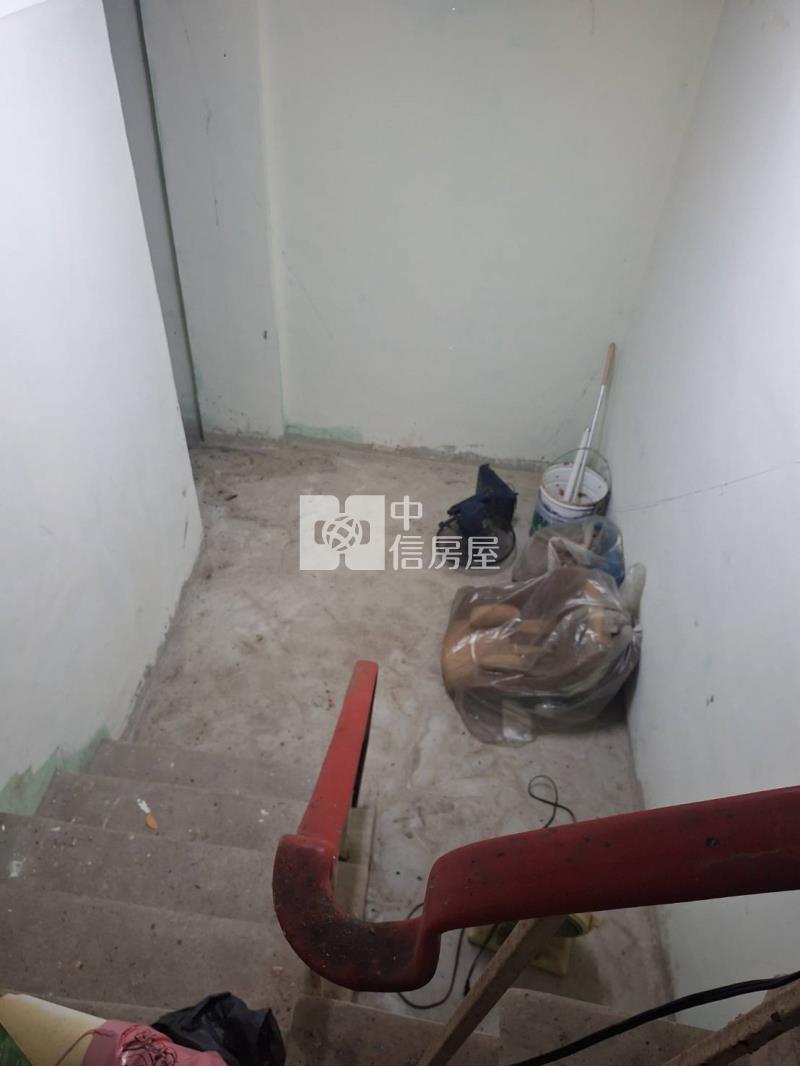 小港區金城路透天宅房屋室內格局與周邊環境