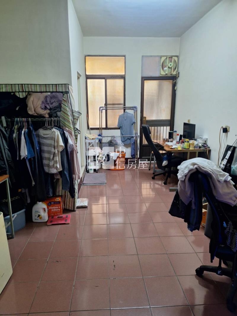 小港區金城路透天宅房屋室內格局與周邊環境