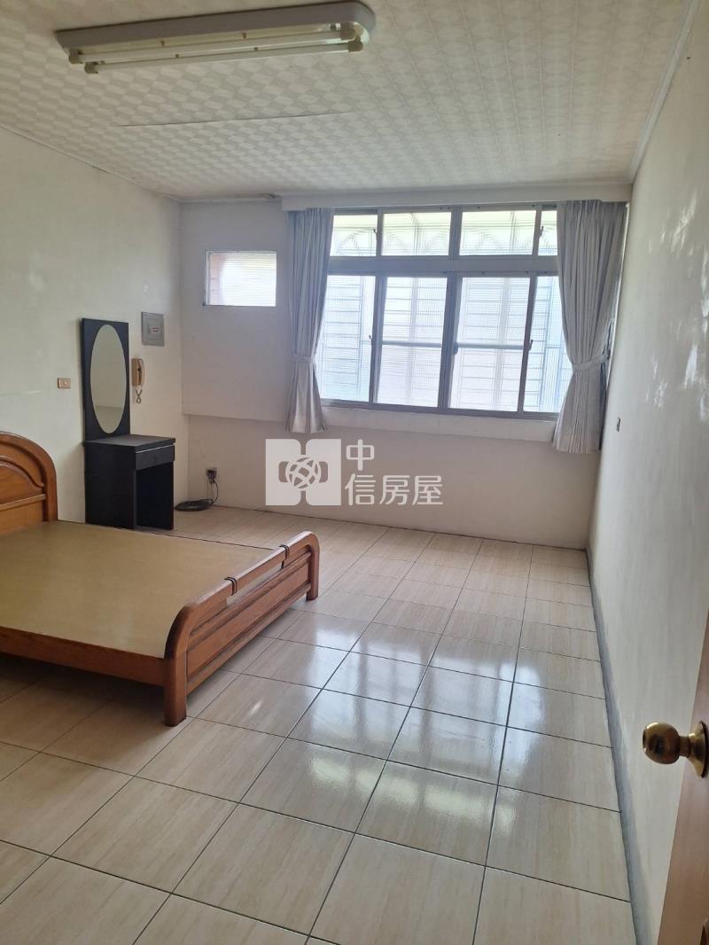 小港區金城路透天宅房屋室內格局與周邊環境