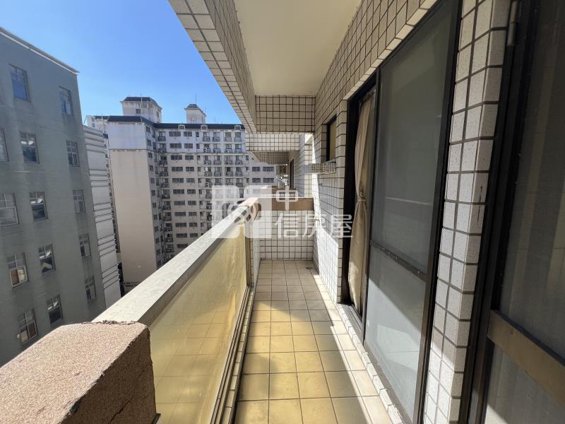 逢甲三房休旅車位房屋室內格局與周邊環境