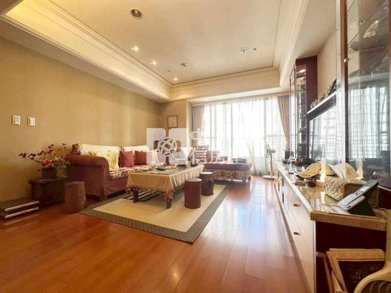 五期全友天池高樓四房平車視野戶房屋室內格局與周邊環境