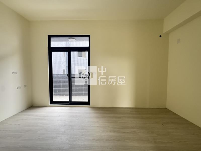 斗六全新車庫別墅房屋室內格局與周邊環境