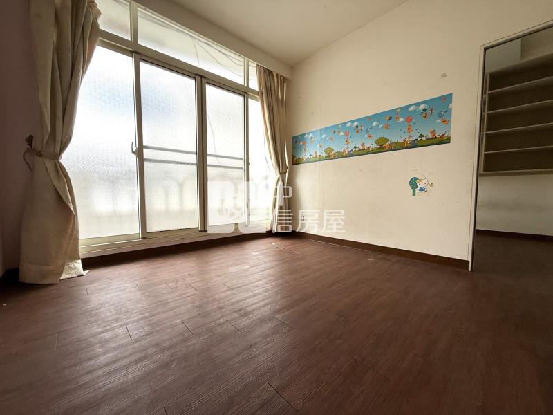 田中國小旁15米大面寬角間透店房屋室內格局與周邊環境