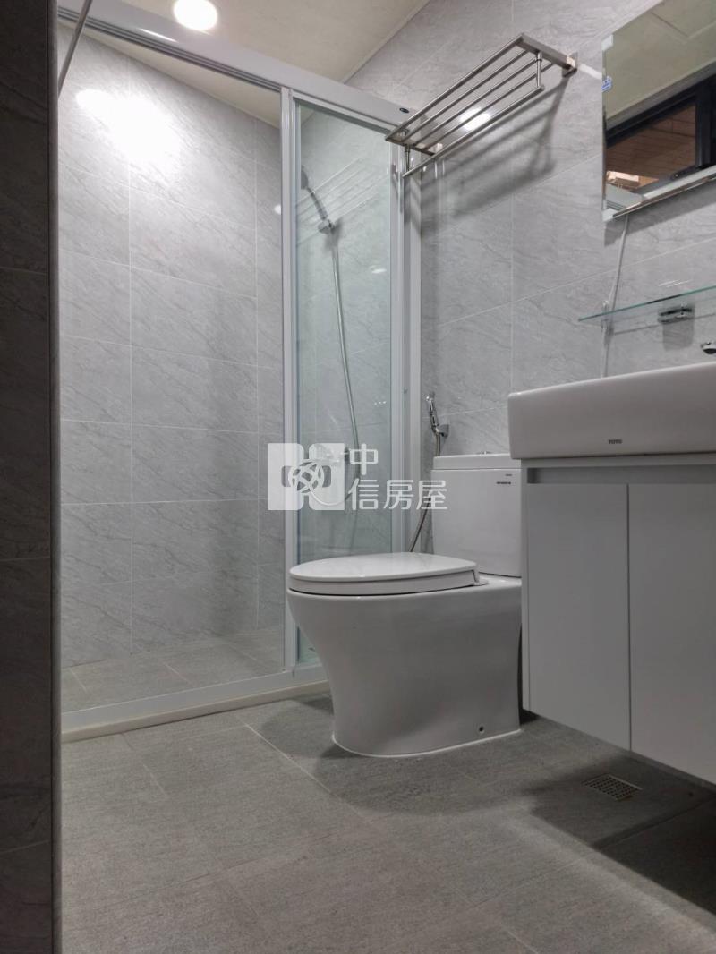 中壢後站三鐵共構全新雙套房房屋室內格局與周邊環境