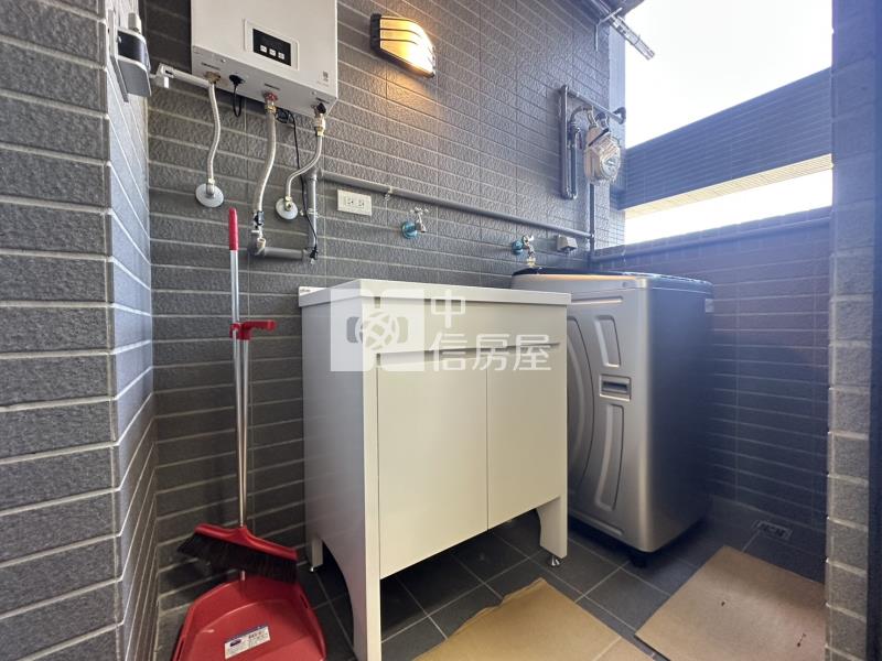 昌祐閱灣兩房溪景戶房屋室內格局與周邊環境