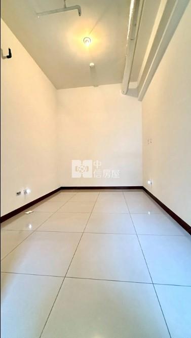 近三井幸福成高樓層兩房平車房屋室內格局與周邊環境