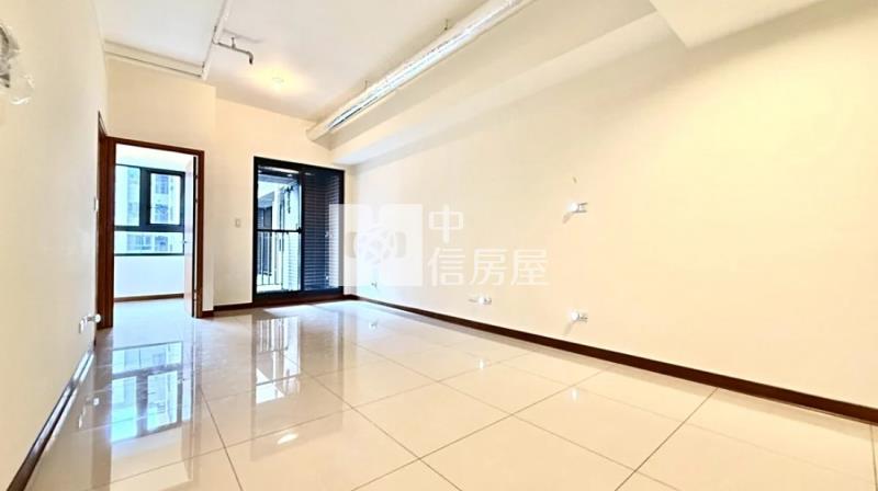 近三井幸福成高樓層兩房平車房屋室內格局與周邊環境