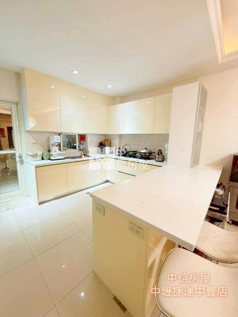 專-近SOGO庭院別墅房屋室內格局與周邊環境