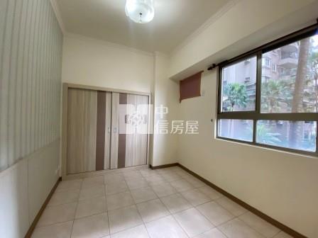 屏東房屋-東山河精裝3+1房大樓房屋室內格局與周邊環境