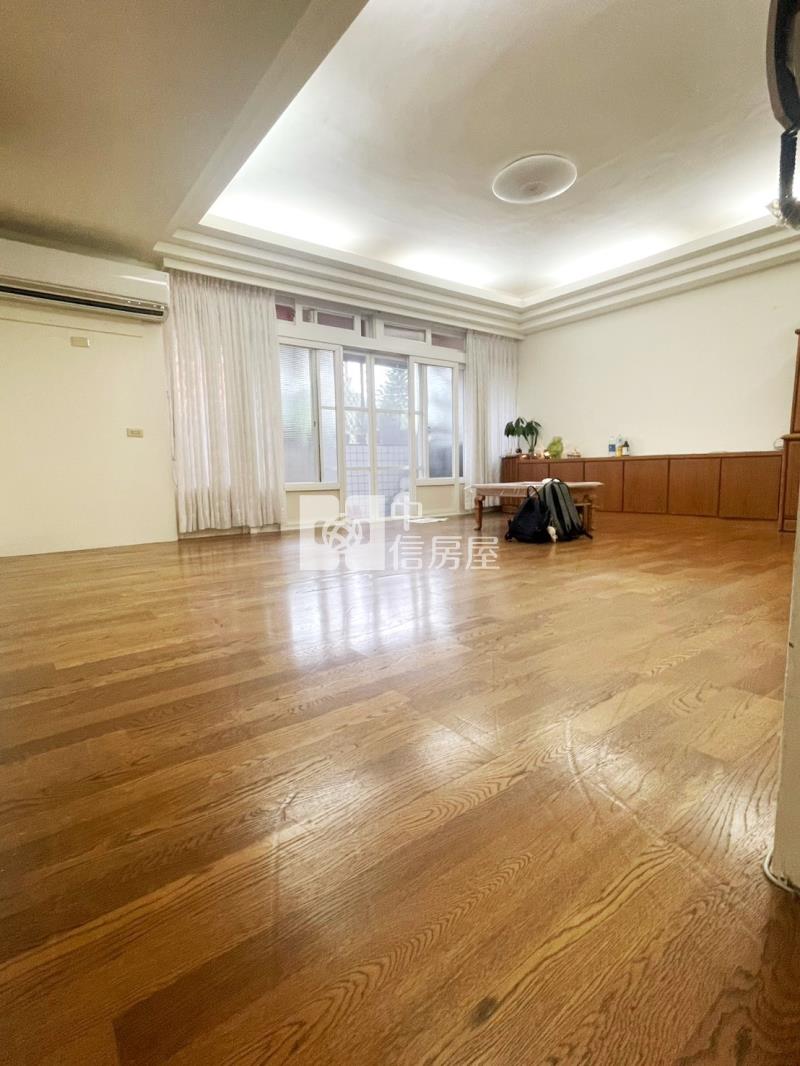 【新世紀】草漯國小華厦3房房屋室內格局與周邊環境