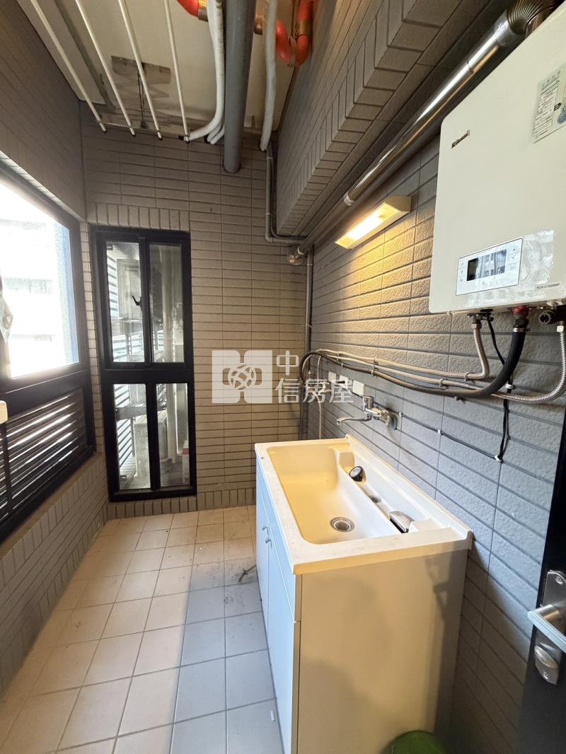 雲世紀A區設計師視野4房房屋室內格局與周邊環境