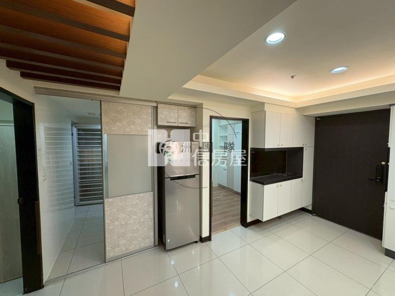 捷運A21法國之星3房車房屋室內格局與周邊環境