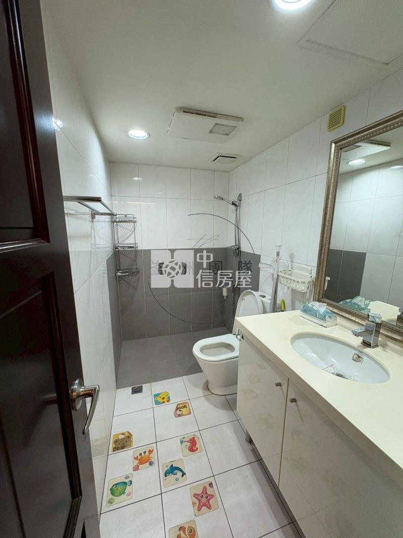 捷運A21法國之星3房車房屋室內格局與周邊環境