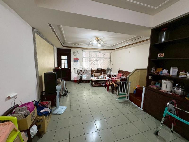 近楊梅後站楊梅高中透天房屋室內格局與周邊環境