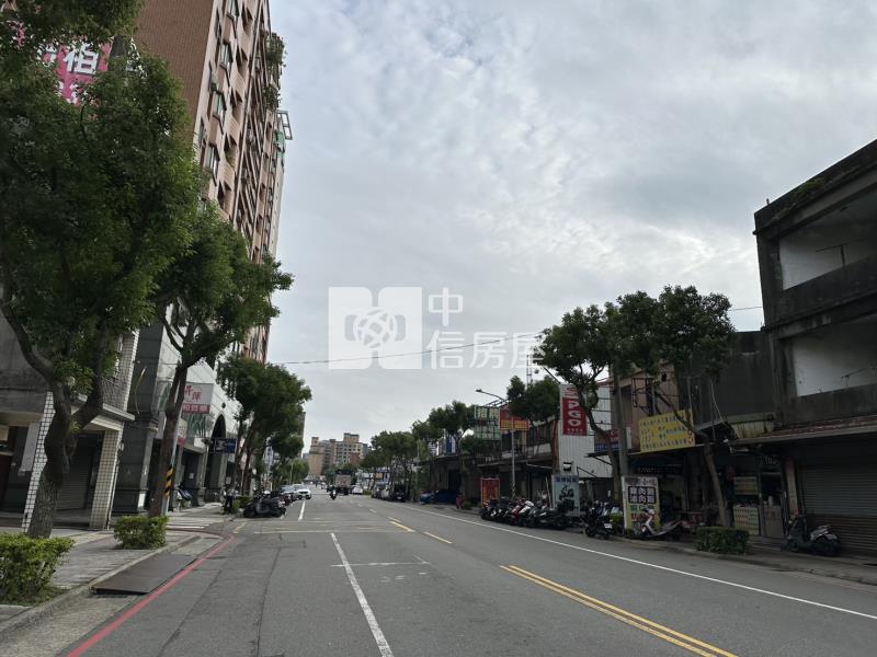 正寶慶路大面寬金店面房屋室內格局與周邊環境