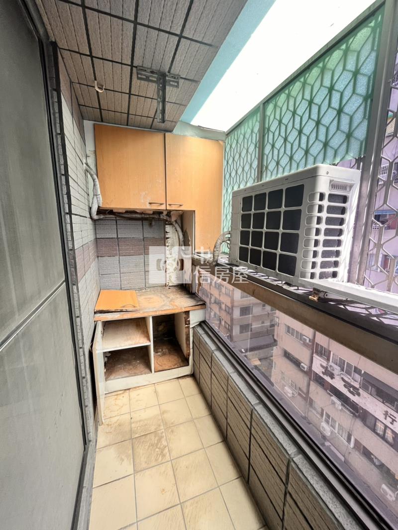 A-2三多商圈捷運優質美一房房屋室內格局與周邊環境