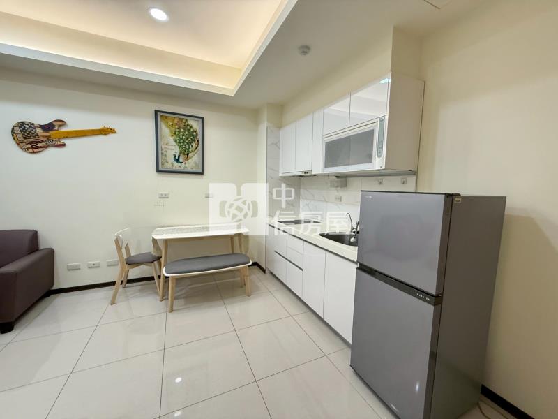 (微笑世紀雲品特區)微笑雲品特區1+1房尬平車房屋室內格局與周邊環境