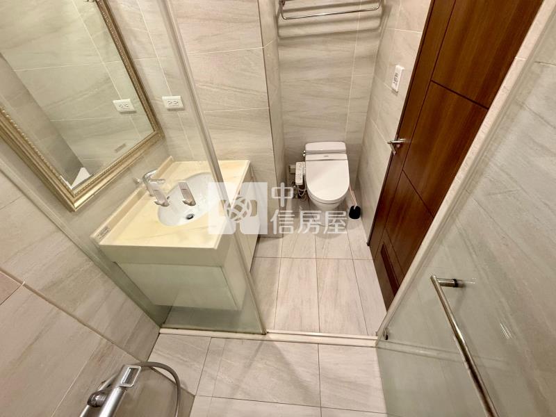 (微笑世紀雲品特區)微笑雲品特區1+1房尬平車房屋室內格局與周邊環境