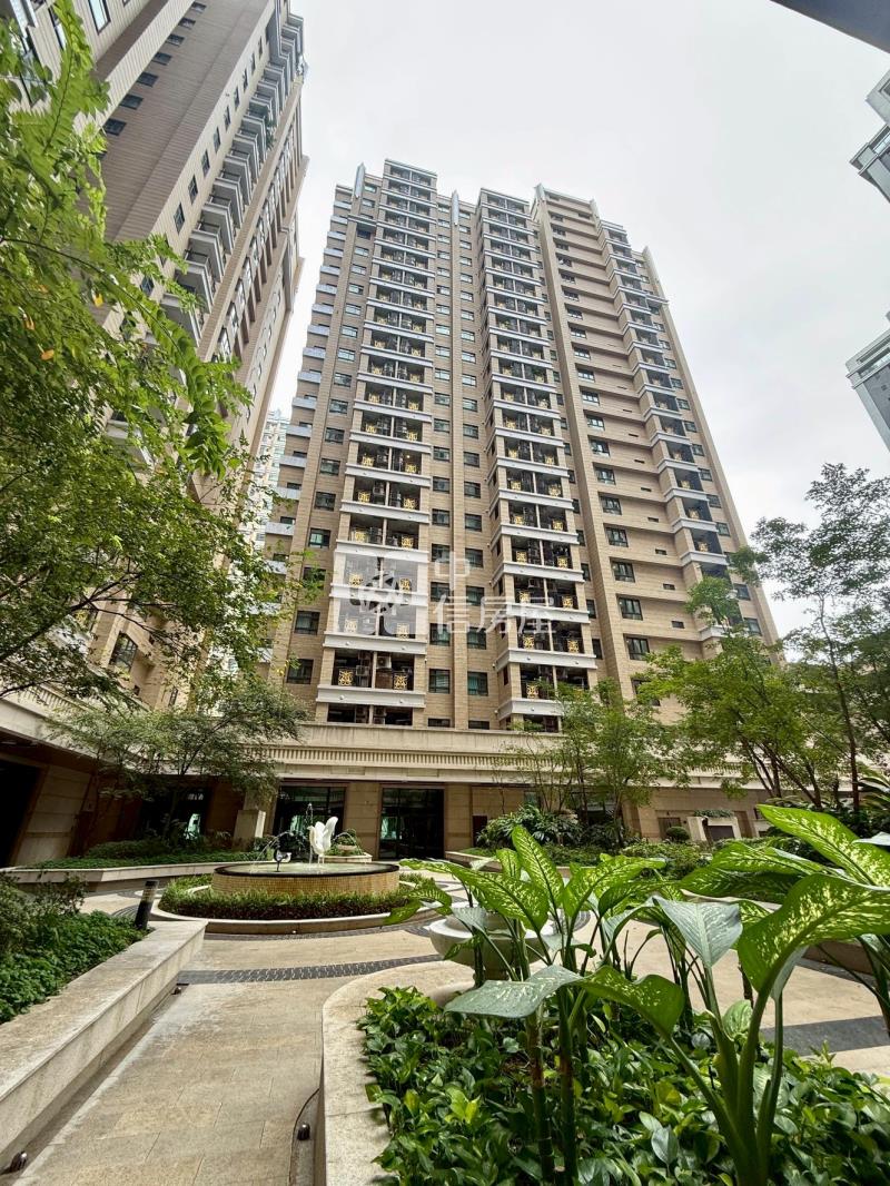 (微笑世紀雲品特區)微笑雲品特區1+1房尬平車房屋室內格局與周邊環境