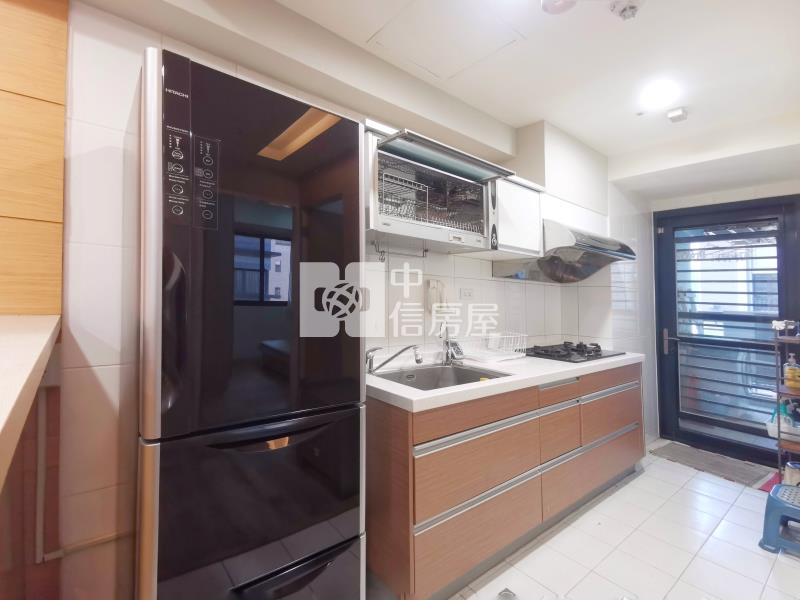 市政交響曲大2房平車房屋室內格局與周邊環境