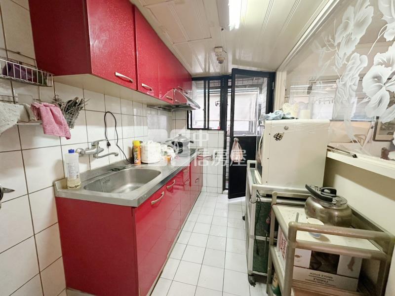 近SOGO忠福商圈電梯超大兩房房屋室內格局與周邊環境