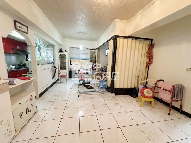 近SOGO忠福商圈電梯超大兩房房屋室內格局與周邊環境