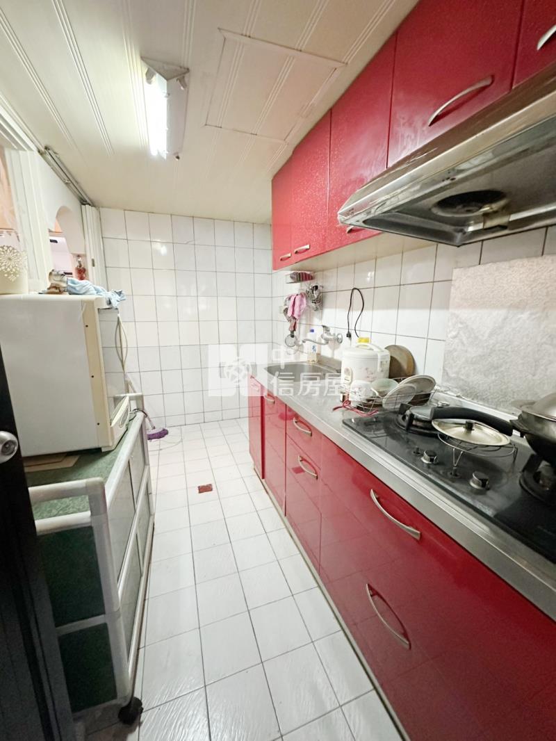 近SOGO忠福商圈電梯超大兩房房屋室內格局與周邊環境