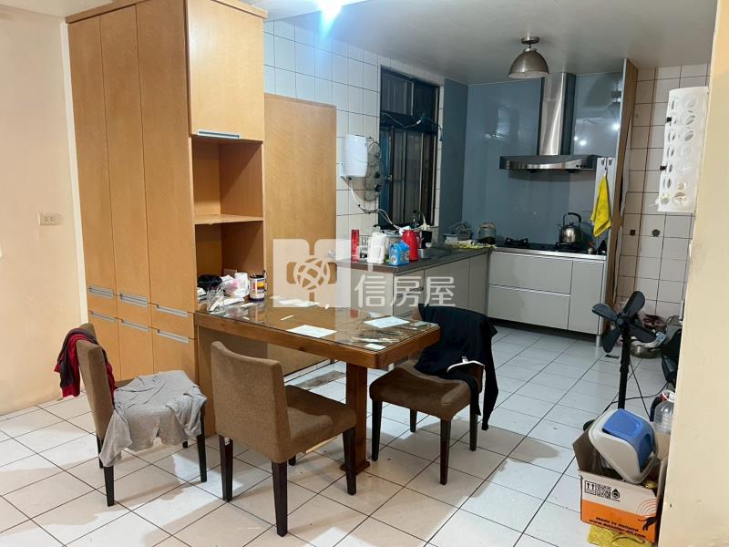 ●山林松境車庫透天房屋室內格局與周邊環境