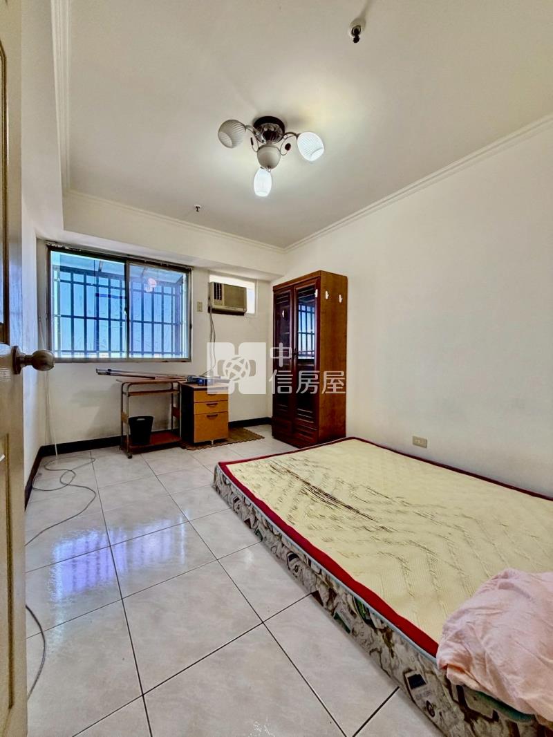 樹義國小高樓層頂樓四房車位(類平面)房屋室內格局與周邊環境