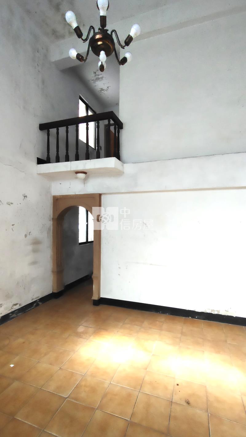 中原商圈增值地段大地坪透店房屋室內格局與周邊環境