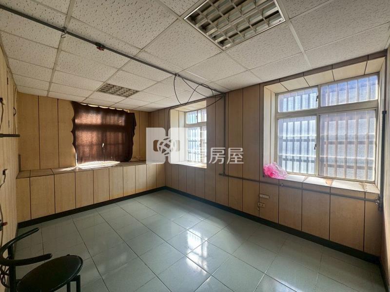 內壢前站忠孝商圈三角窗透天(中信卓越團隊)房屋室內格局與周邊環境