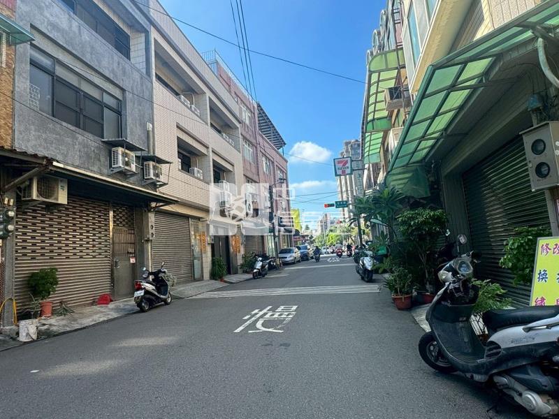 內壢前站忠孝商圈三角窗透天(中信卓越團隊)房屋室內格局與周邊環境