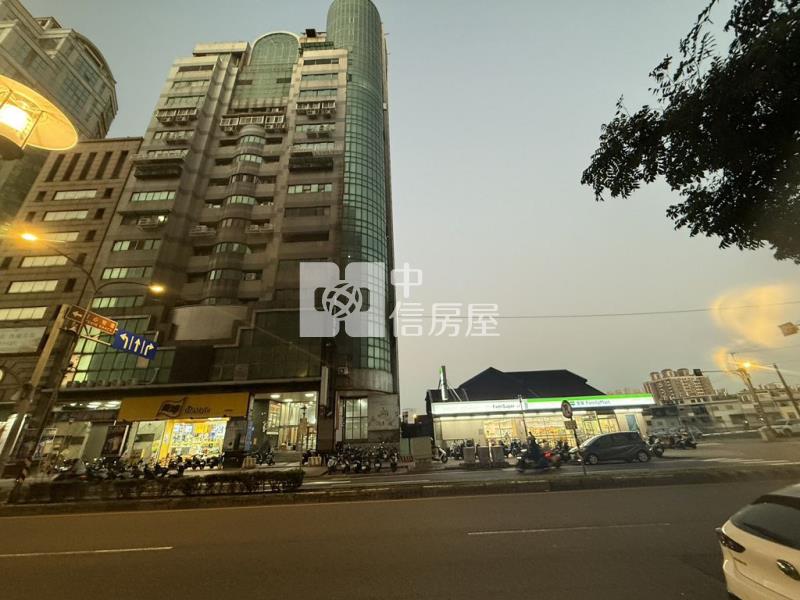 (A)【專任】平鎮車站春虹麗晶美套房(中信卓越團隊)房屋室內格局與周邊環境