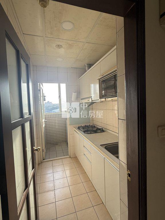 (A)【專任】平鎮車站春虹麗晶美套房(中信卓越團隊)房屋室內格局與周邊環境