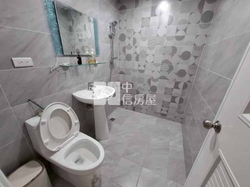 文華國小庭院華廈壹樓房屋室內格局與周邊環境