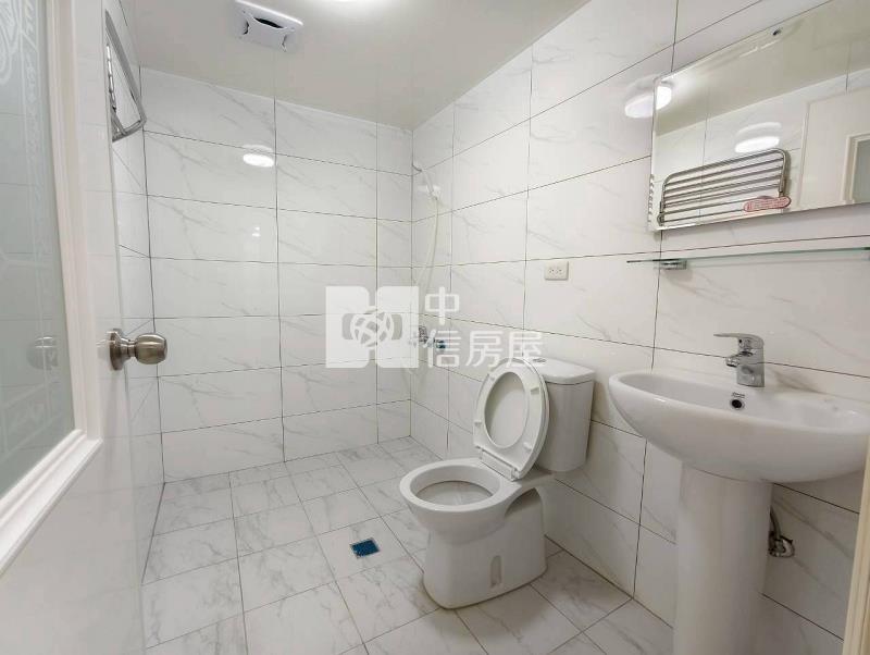 新竹國小精美三房房屋室內格局與周邊環境