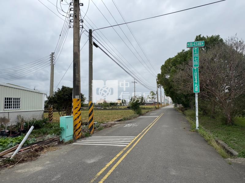 苗栗苑裡★上館活動中心旁★臨路5米農地房屋室內格局與周邊環境