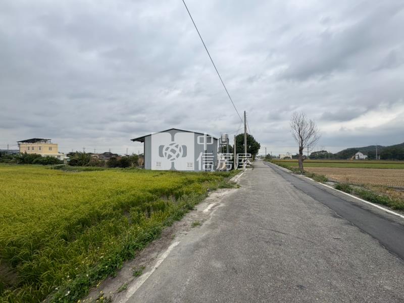 苗栗苑裡★上館活動中心旁★臨路5米農地房屋室內格局與周邊環境
