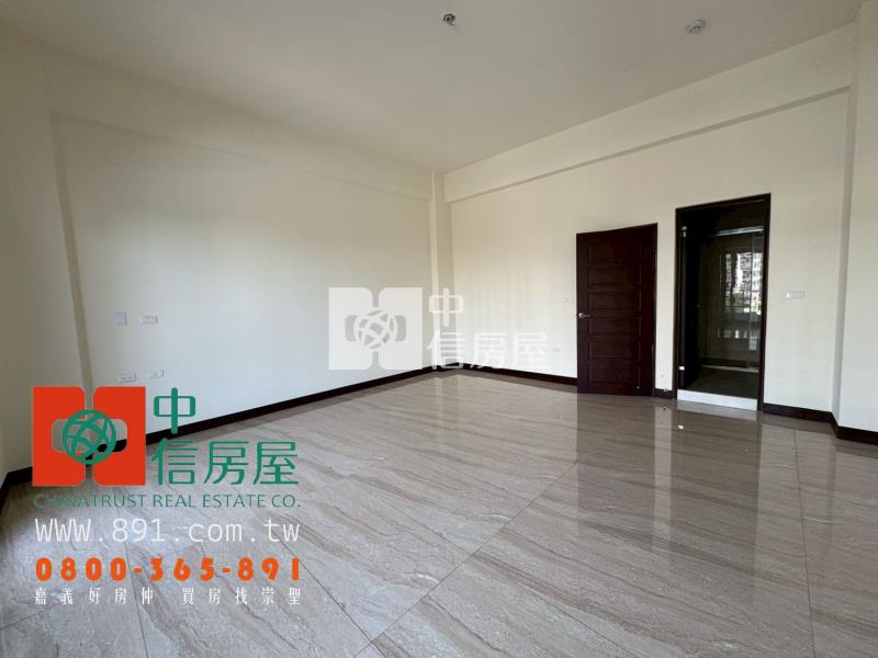 健康八街雙車電梯別墅房屋室內格局與周邊環境