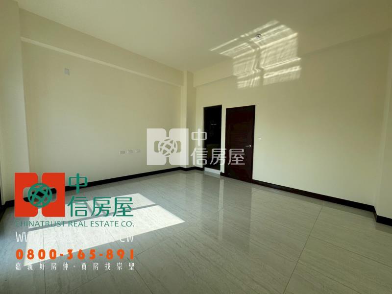 健康八街雙車電梯別墅房屋室內格局與周邊環境