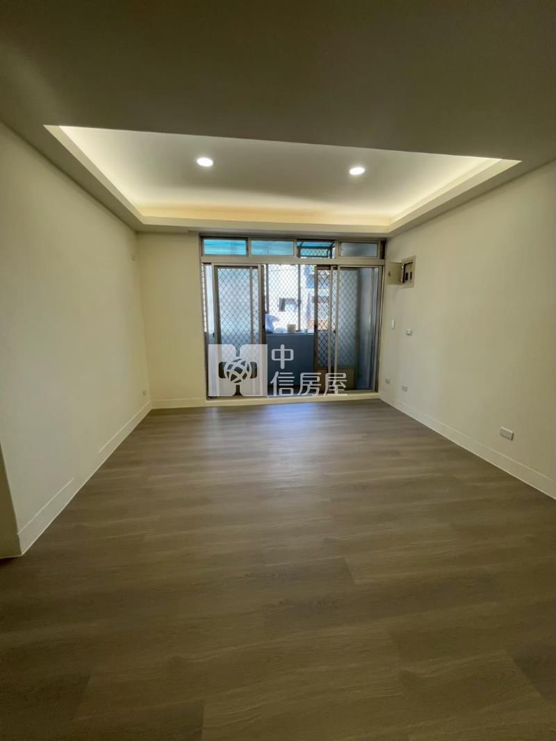 龜山幸福公寓二樓整新３房，近區公所商圈房屋室內格局與周邊環境