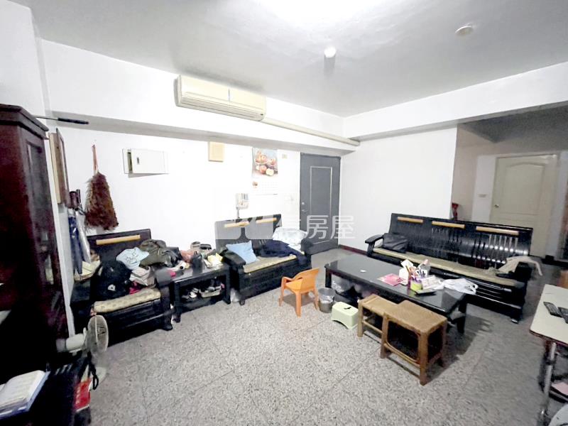 勤美模範商圈三房平車房屋室內格局與周邊環境