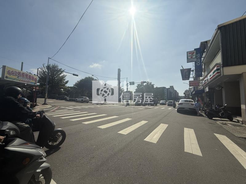 崧嶺路田型透天房屋室內格局與周邊環境