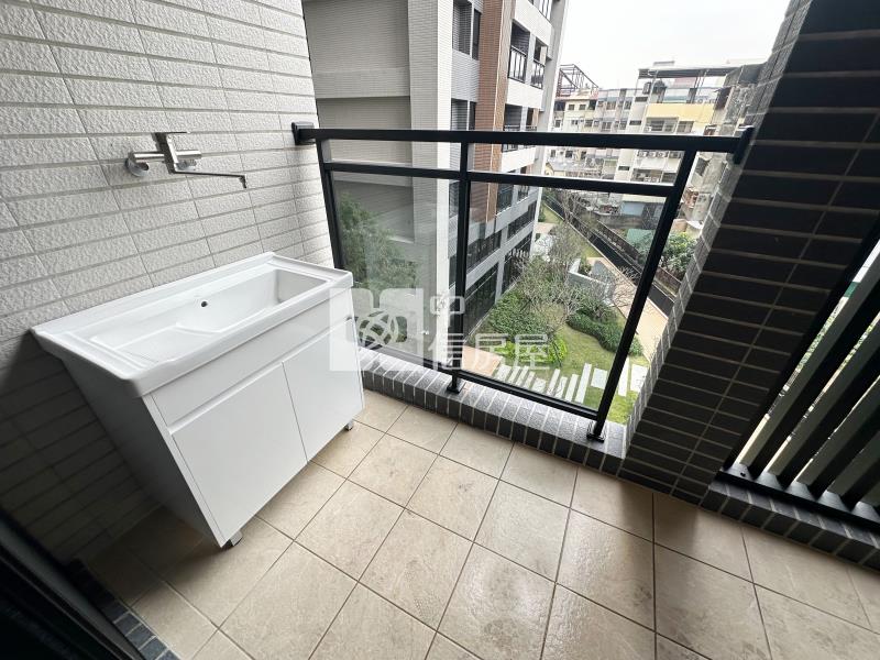 興大之櫻康橋河畔精緻一房+平車房屋室內格局與周邊環境