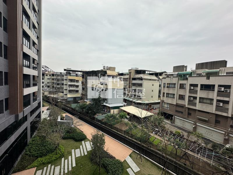 興大之櫻康橋河畔精緻一房+平車房屋室內格局與周邊環境