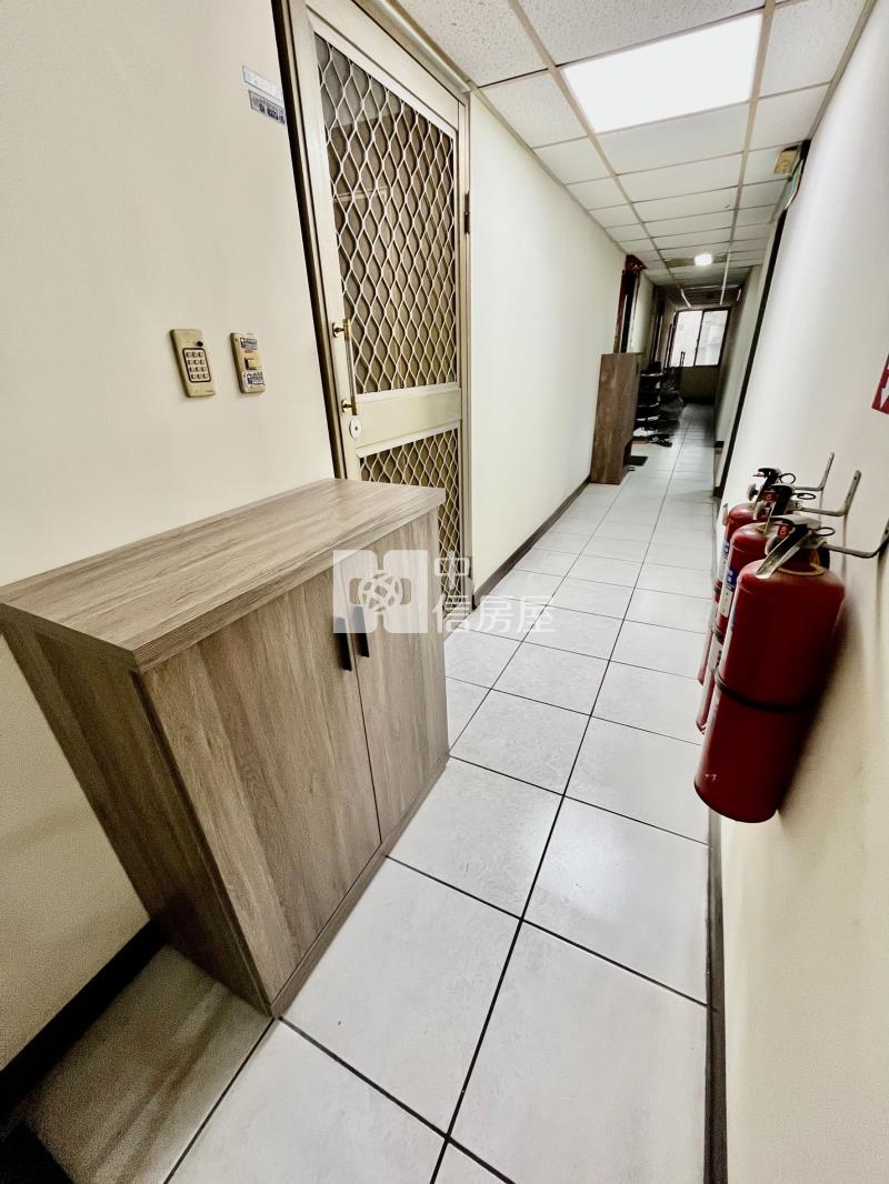 教育大學旁年收租19萬~精美大套房房屋室內格局與周邊環境